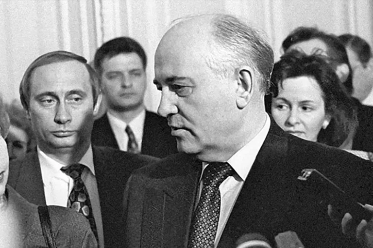 Борис Румер: Путину жизненно важно поддерживать напряжение в регионе - изображение 1