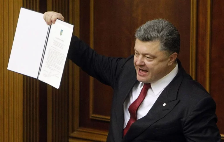 Порошенко законодательно «реинтегрировал Донбасс» - изображение 1