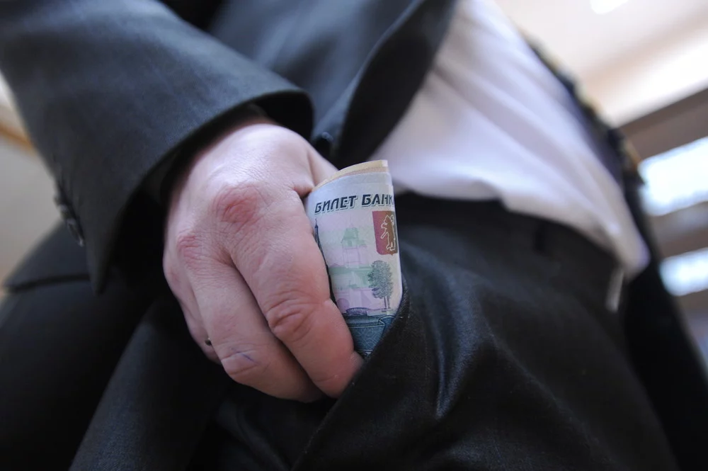 Изображение 1 для Депутату – депутатово...