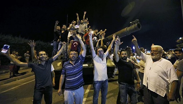 Изображение 1 для В июле Эрдоган снимет режим ЧП