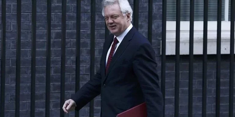 Brexit: первые жертвы компромиссов - изображение 1