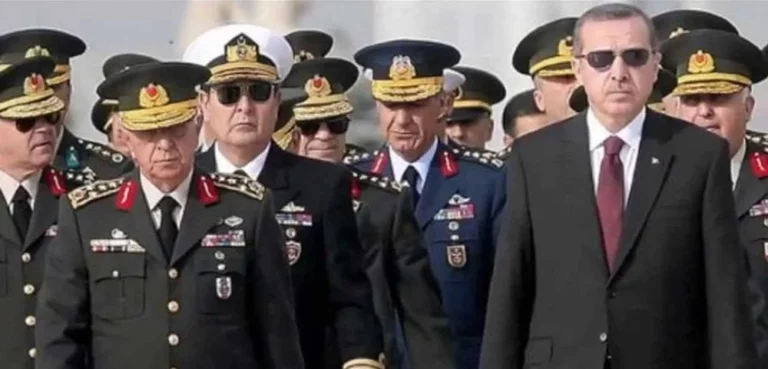 Эрдоган почистил госаппарат на 18 тысяч «неблагонадежных» - изображение 1