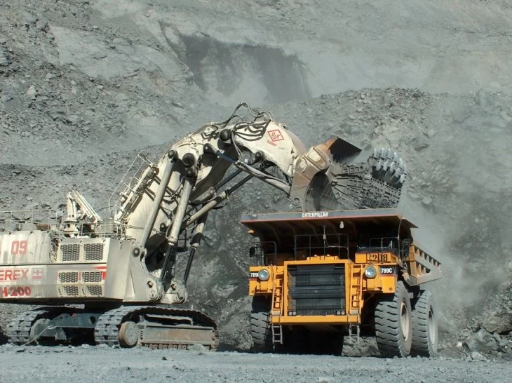 Изображение 1 для Глава правительства РФ за то, чтобы тесно «дружить валютами»