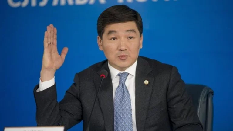 Указом президента Бауыржан Байбек назначен акимом южной столицы, а Габидулла Абдрахимов  – Шымкента. - изображение 1