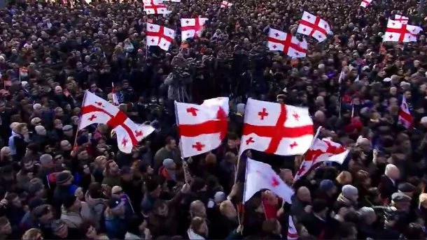 Выпуск алюминия снизился на 9% - изображение 1