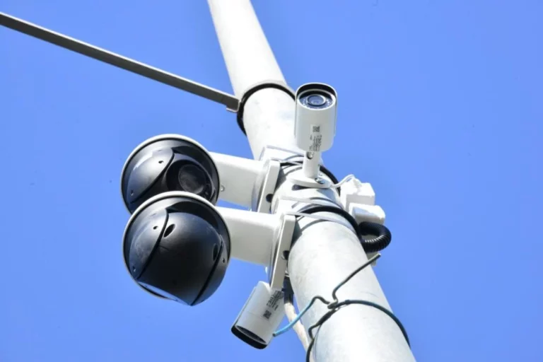 В Голландии запретили бурки и шлемы - изображение 1