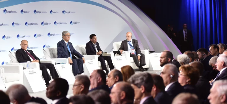 Иностранных работников в нефтянке – меньшинство - изображение 1