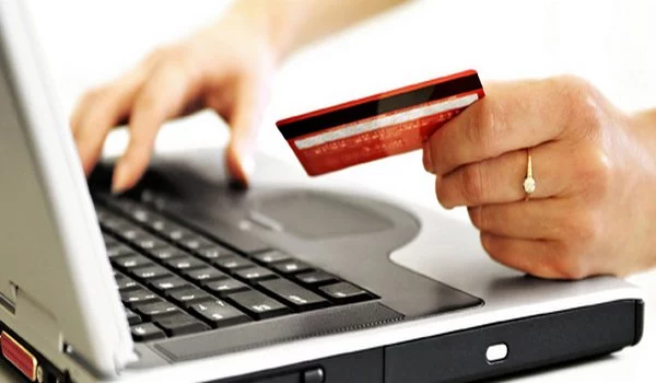 Изображение 2 для Путин в честь дня рождения повысил себе зарплату