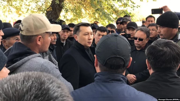 70 процентов таджиков живут за счет денег из-за границы - изображение 1