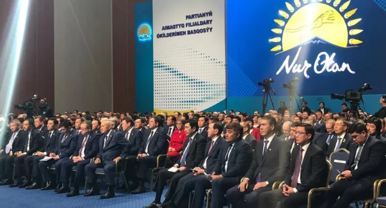 Партия власти проведет свой съезд в следующем году и, возможно, на нем будет объявлена дата парламентских выборов. - изображение 1