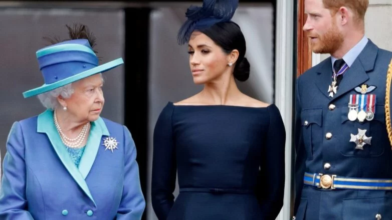 Изображение 2 для На семейном совете королева Британии поддержала желание герцога и герцогини Сассекских начать новую жизнь.