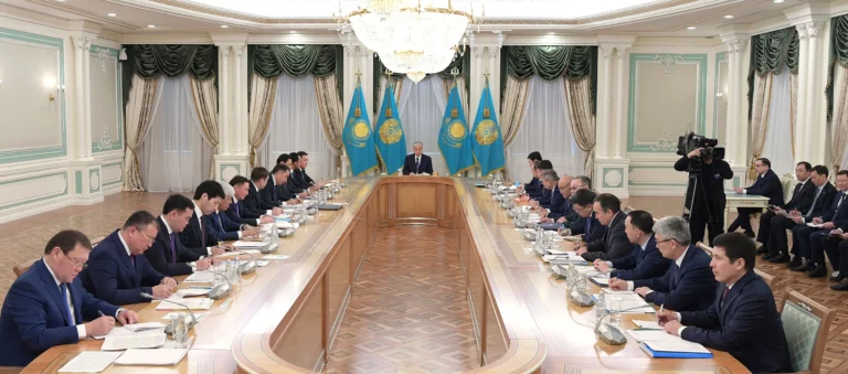 В резиденции «Акорда» Касым-Жомарт Токаев провел совещание с акимами областей и городов Нур-Султан, Алматы и Шымкент. - изображение 1