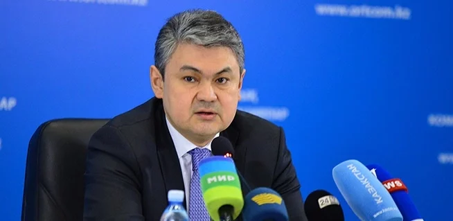 Изображение 2 для Мирзиеёв решил снять кандалы с ног узбеков