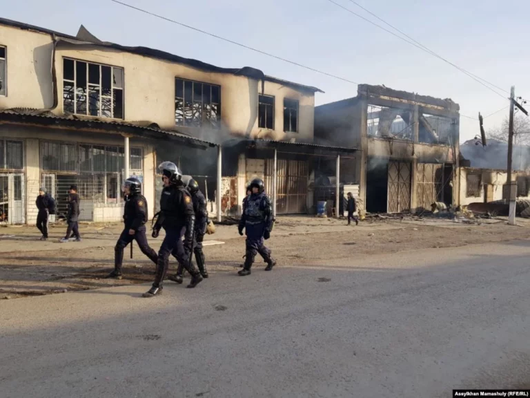 10 млрд долларов потеряли нефтедобывающие страны из-за коронавируса - изображение 1