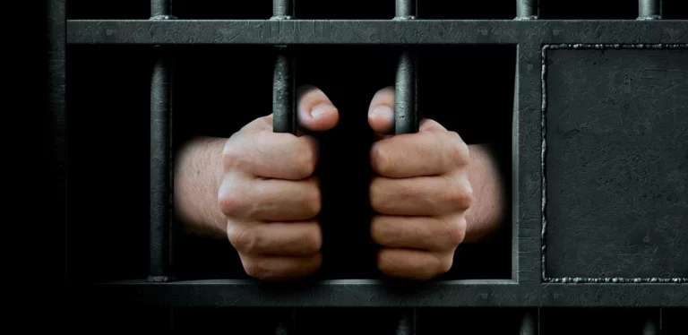 Богатые тоже хотят урвать помощь - изображение 1