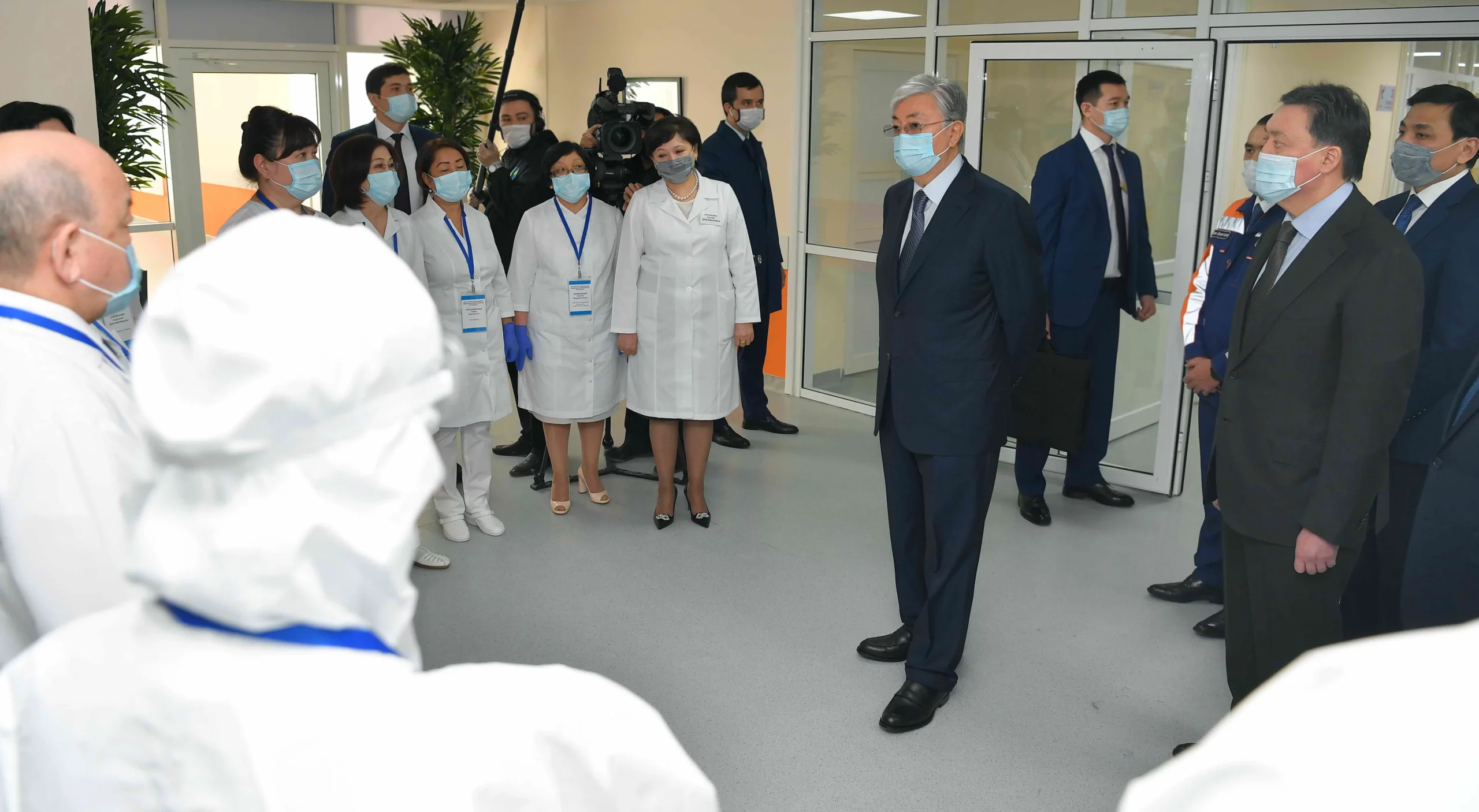 Изображение 2 для Когда в Казахстане будет пик коронавируса и снимут карантин?