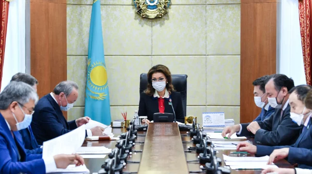 Изображение 2 для Ляззат Ибрагимова: Нам всем придется изменить принцип распределения своих доходов