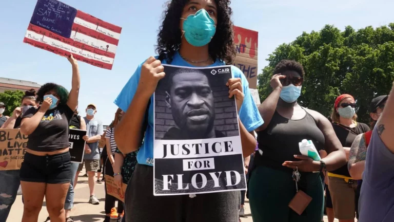 Джордж Флойд умер от асфиксии - изображение 1