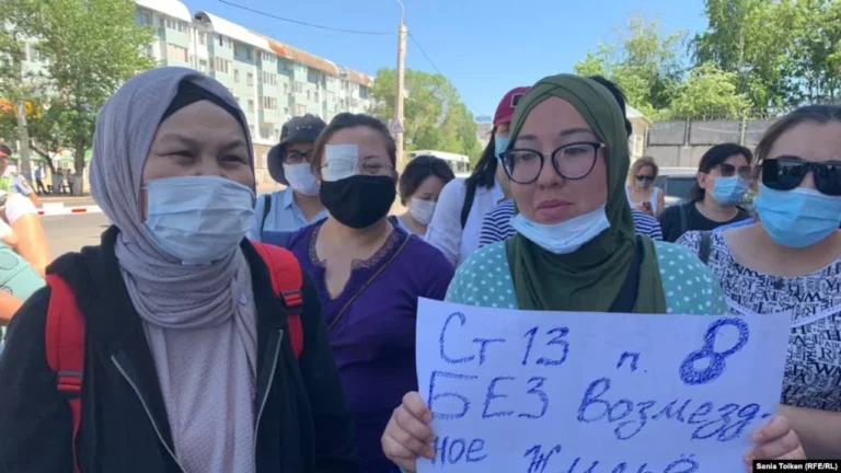 "Назарбаев украл мою молодость" — что требовали на митинге в Нур-Султане - изображение 1