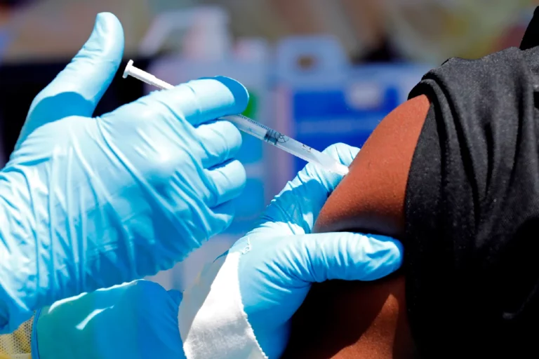 В России начали применять экспериментальную методику лечения против коронавируса - изображение 1