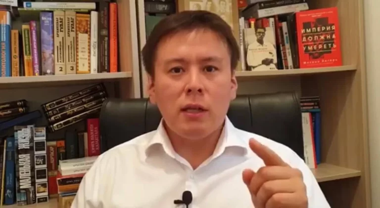 Жанболат Мамай обозвал Касым-Жомарта Токаева «президентом–марионеткой» - изображение 1