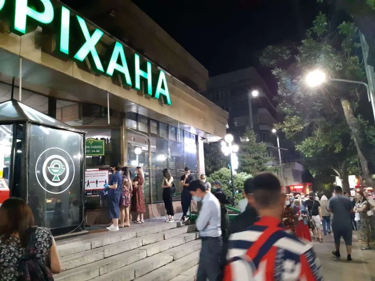 В панике алматинцы скупают медикаменты, что привело к дефициту лекарств - изображение 1