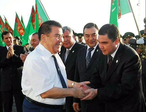 Изображение 1 для Как Туркменбаши издевался над своими министрами