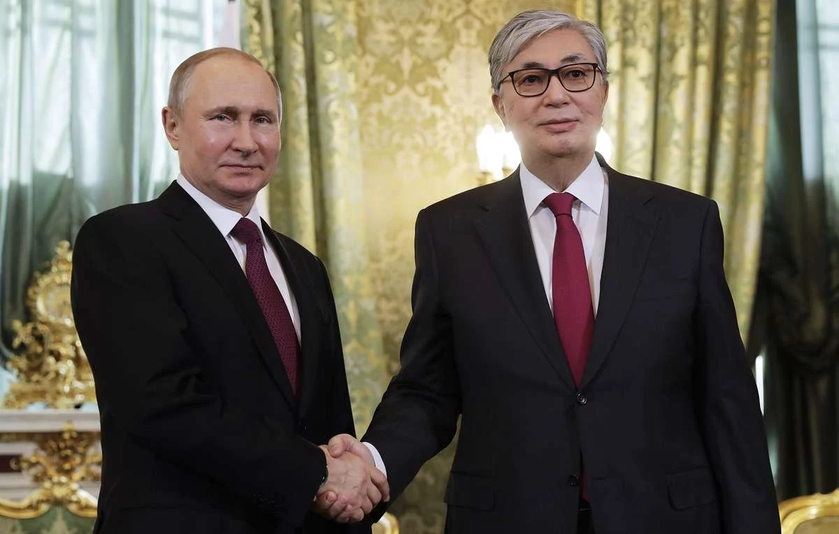 Изображение 1 для Токаев поздравил Путина с успешным голосованием по поправкам в Конституцию