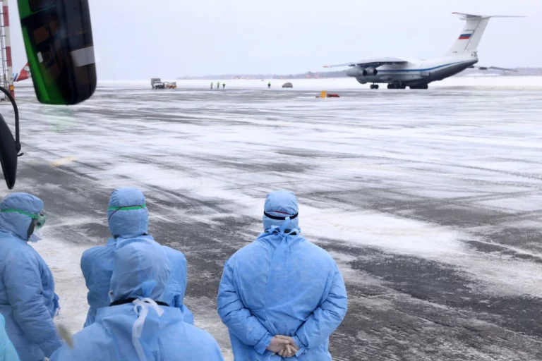 Медики из России прибыли в Нур-Султан - изображение 1