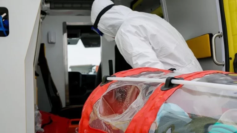 Около двух тысяч заболевших коронавирусом выявлено за сутки в Казахстане - изображение 1