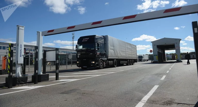 Китайским фурам запретили въезд в Казахстан - изображение 1