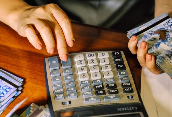 Изображение 1 для 930 млрд тенге налогов не досчитался бюджет в первом полугодии