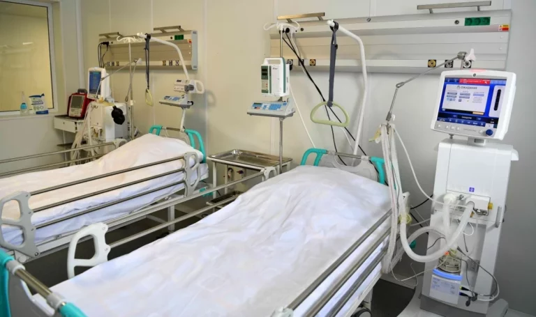 В Казахстане закрываются больницы, в которых лечили от ковида и пневмонии - изображение 1