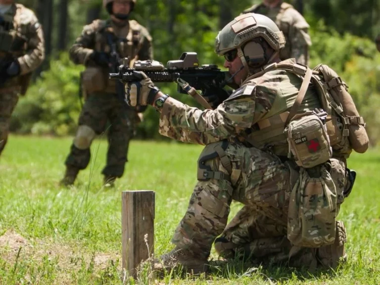 Военная база США в Сирии подверглась обстрелу неизвестным отрядом - изображение 1