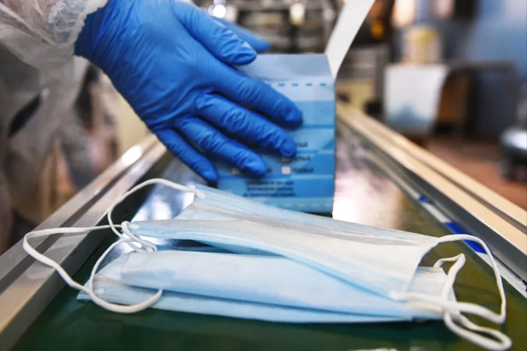 Будут ли раздавать маски бесплатно? - изображение 1