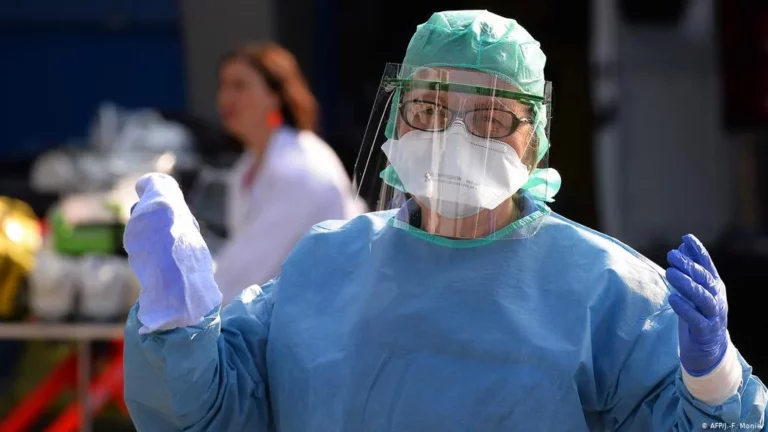 В Алматы за последние 15 дней уровень заболеваемости коронавирусом снизился в 7 раз - изображение 1