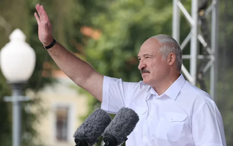 Лукашенко дает протестующим время до понедельника - изображение 1