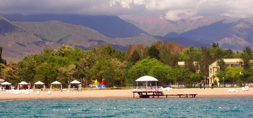 Изображение 1 для Казахстанцы могут поехать на Иссык-Куль