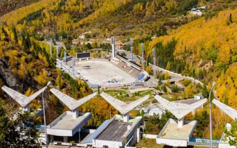 Госорганы уверяют, что Медеу не отдали в частные руки - изображение 1