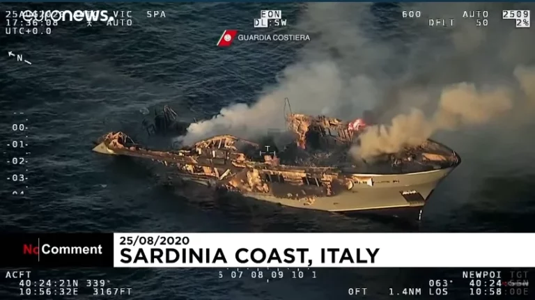 Яхта с туристами из Казахстана затонула в Средиземном море - изображение 1