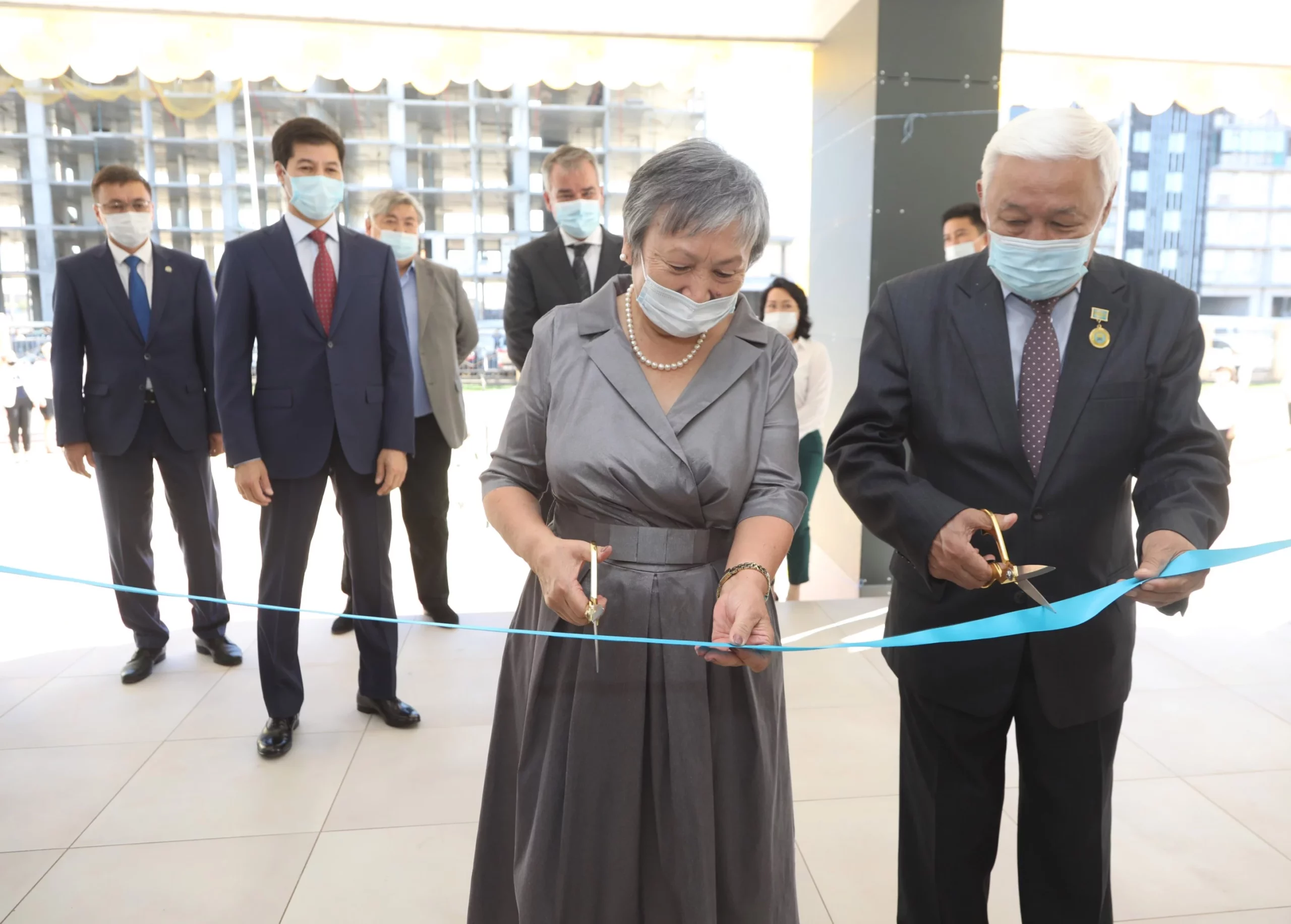 Изображение 3 для КПО завершила строительство новой школы в зко