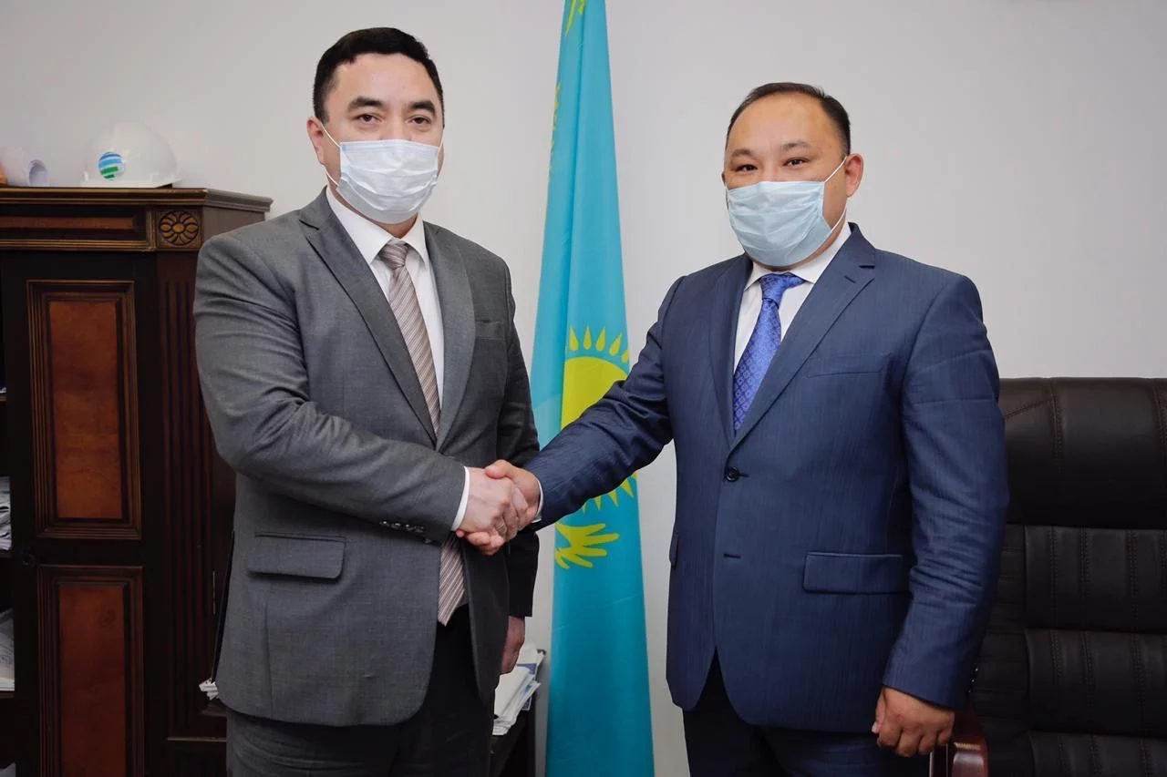 Изображение 1 для Замакима Атырауской области задержан за взятку в 182 млн тенге