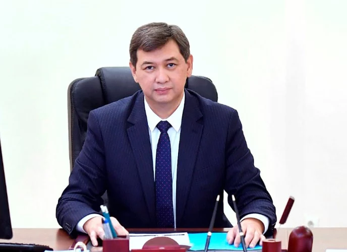 Изображение 1 для Главным санврачем страны стал Ерлан Киясов