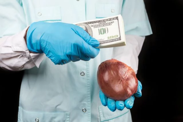 Изображение 1 для В соцсетях Уральска появились объявления о продаже человеческих органов