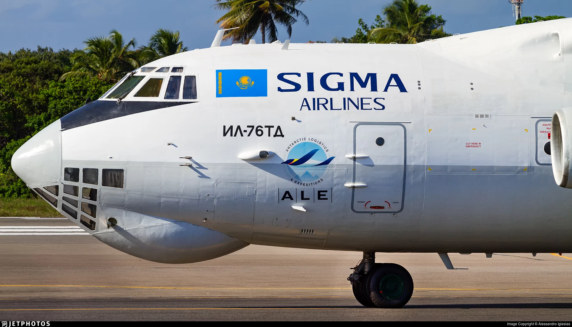 Изображение 1 для Авиакомпания Казахстана попала под санкции за поставки оружия в Ливию