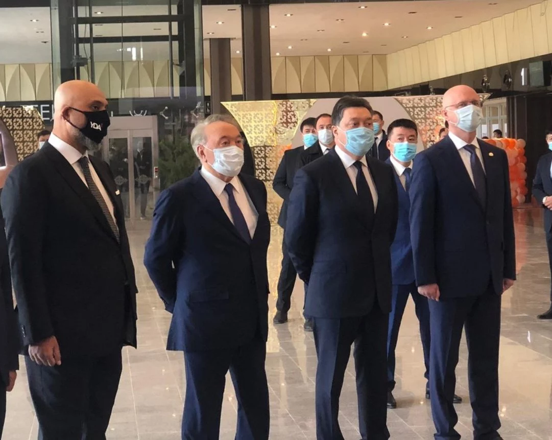 Изображение 1 для Назарбаев открыл аэропорт в Туркестане