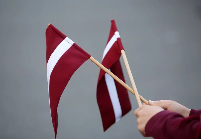 Депутат Латвии назвал использование русского языка унижением - изображение 1