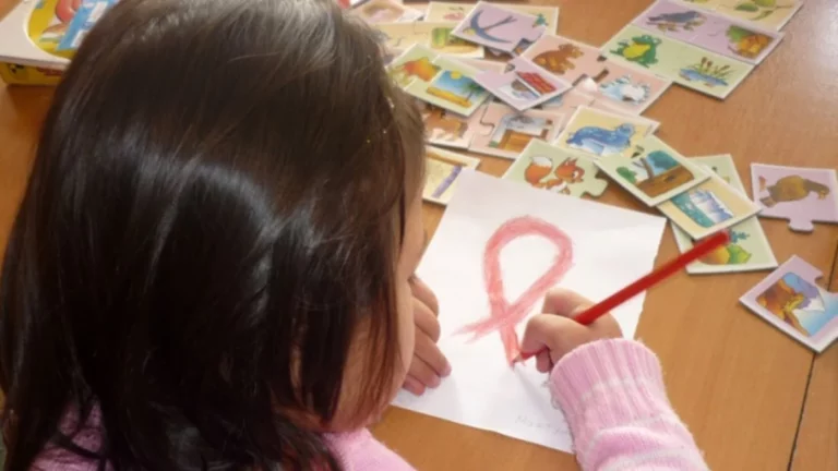 В Казахстане с ВИЧ-инфекцией живут более 550 детей и подростков - изображение 1