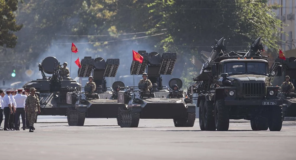 Изображение 1 для В Бишкек вводят войска