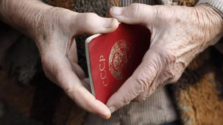 В Алматы обнаружено свыше 2000 человек с паспортами СССР - изображение 1